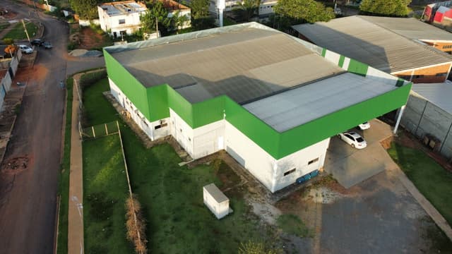 Vista aérea da indústria Nativa Alimentos em Senador Canedo